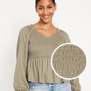 Old Navy Green Smocked Long Sleeve Blouse